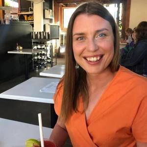 Meet your Posher, Claire